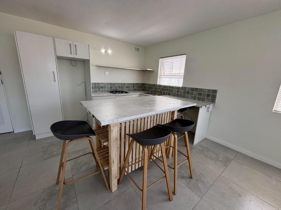 To Let 1 Bedroom Property for Rent in Northcliff Western Cape